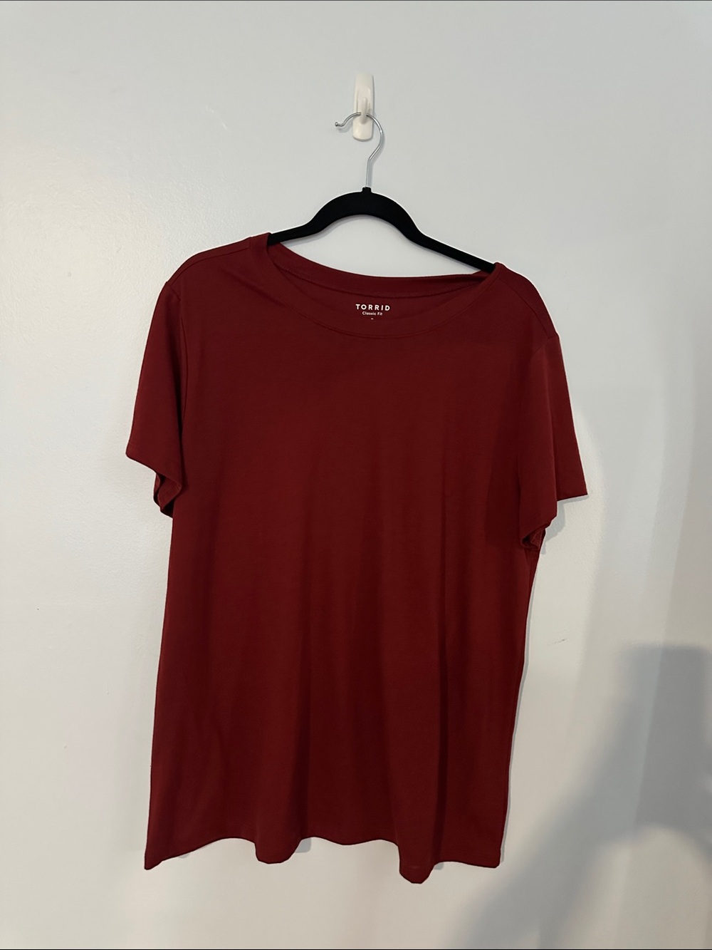 torrid Men's Short-Sleeve Tee in Wine Red